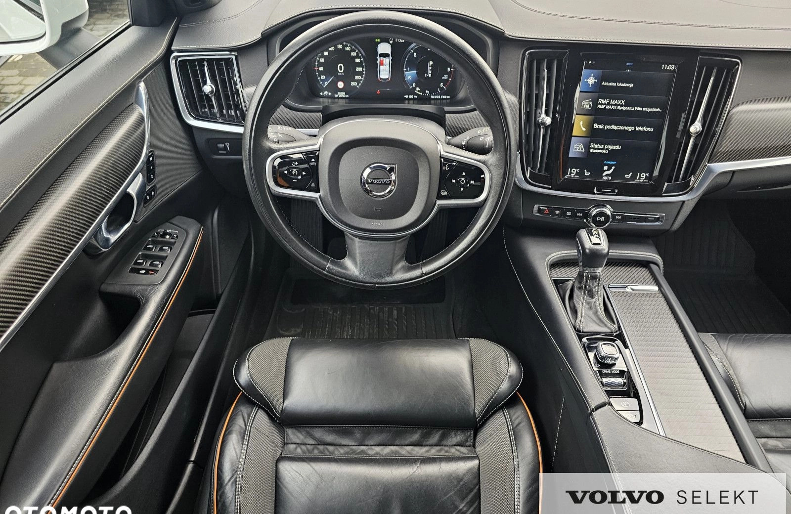 Volvo V90 Cross Country cena 169900 przebieg: 95200, rok produkcji 2018 z Toruń małe 667